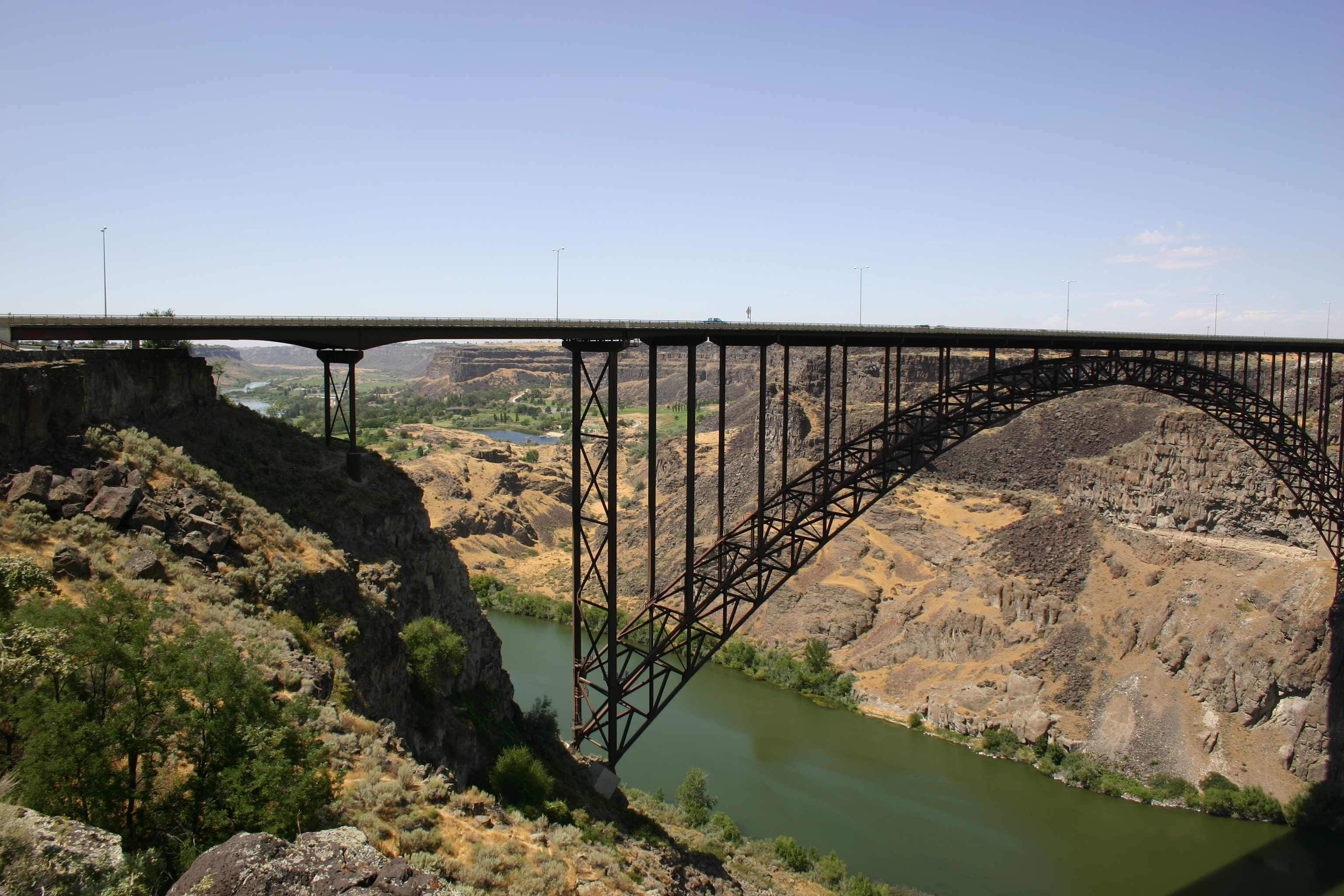 Perrine Bridge over the Snake River Canyon in Twin Falls, Idaho.